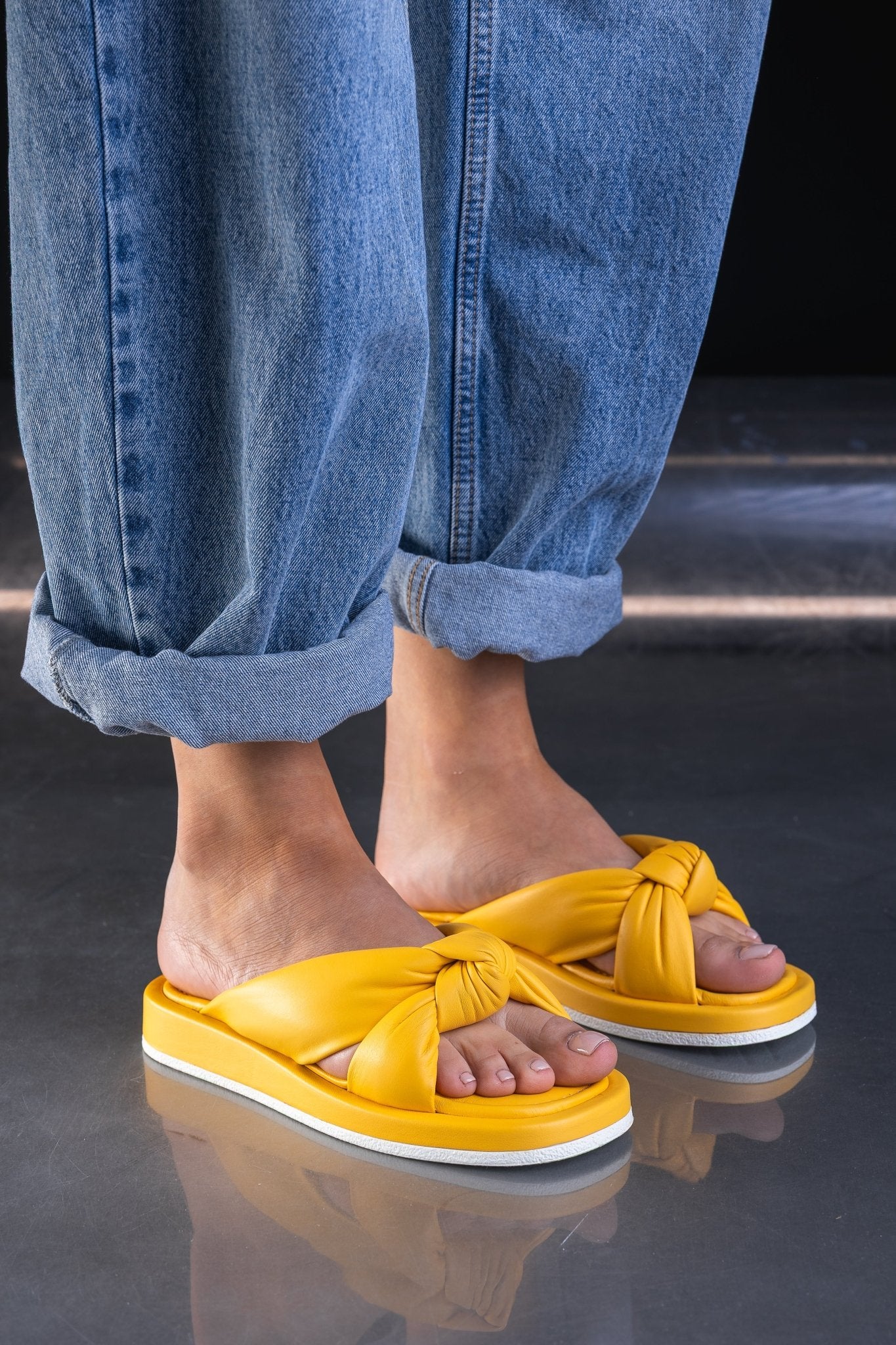 Papuci Din Piele Galbeni cu Fundita - Lusia YELLOW