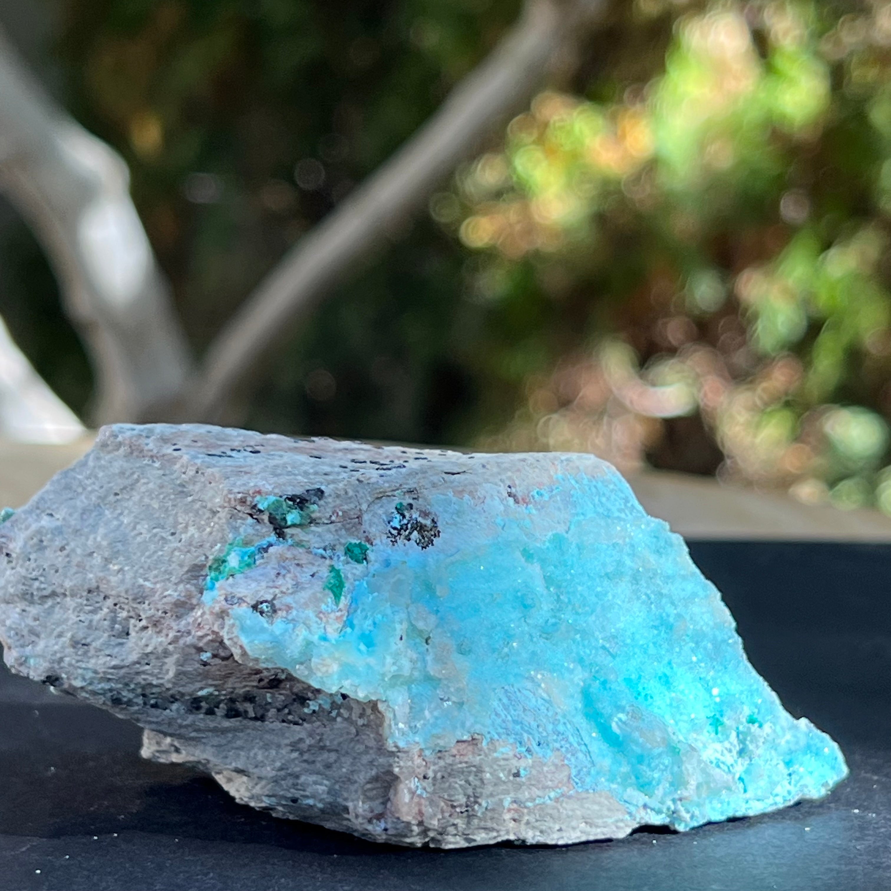 Piatra bruta crisocola druzy din Congo model 7