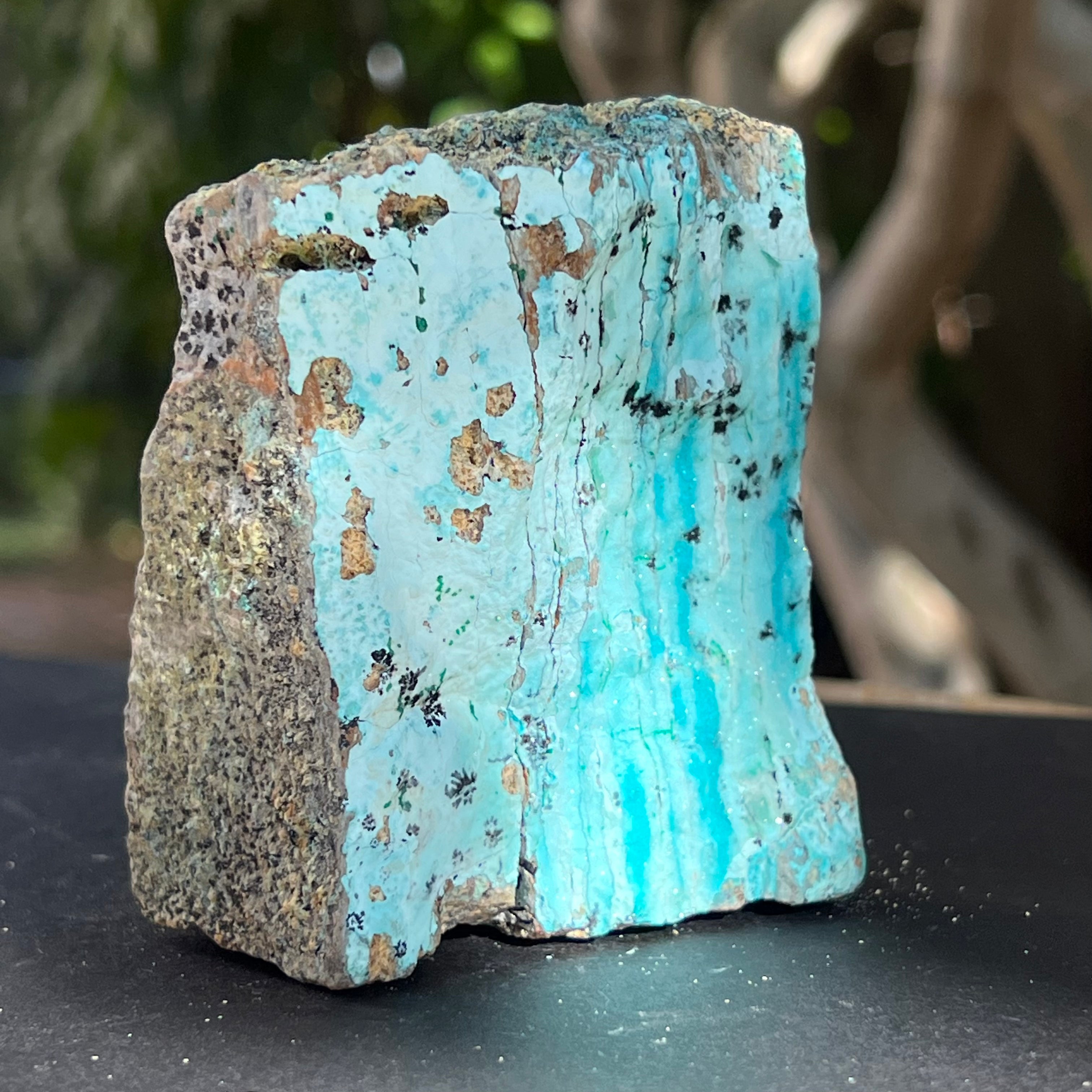 Piatra bruta crisocola druzy din Congo model 8