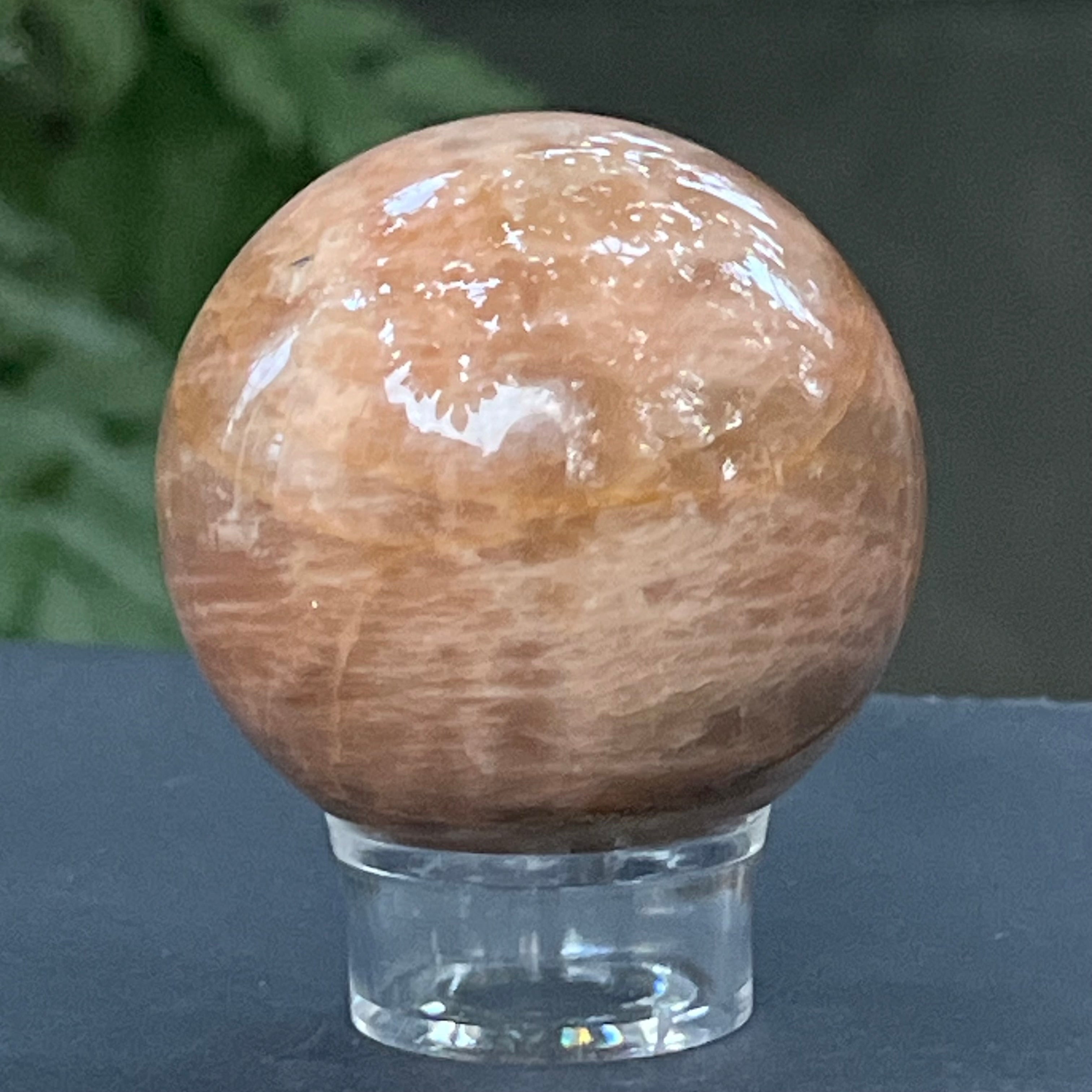 Piatra lunii somon piersica sfera m4