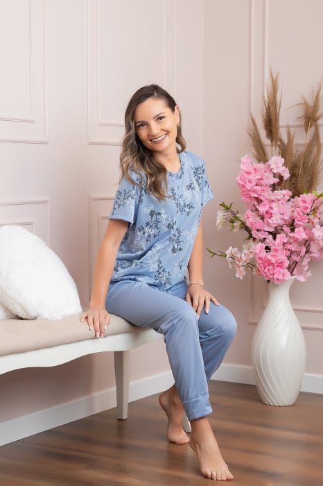 Pijama dama Lena cu imprimeu floral albastru si buzunar