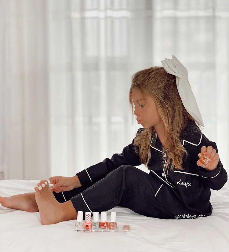 Pijama neagra model clasic din poplin pentru copii - Personalizare Broderie