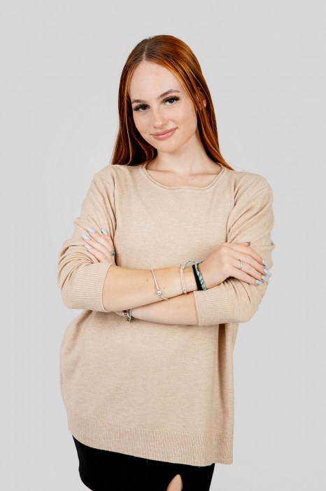 Pulover bej cu fir stralucitor