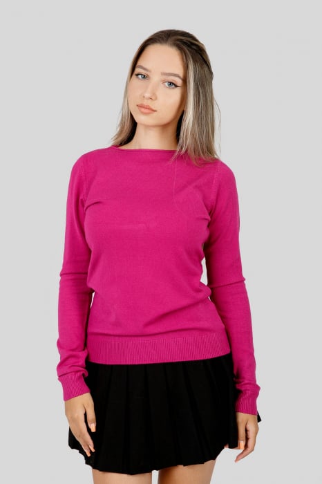 Pulover clasic ciclam cu decolteu barcuta