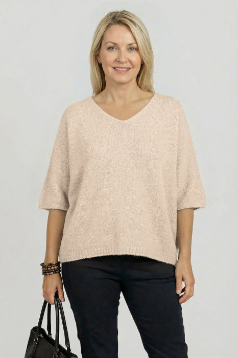 Pulover pufos cu alpaca, oversize cu maneca fluture, bej