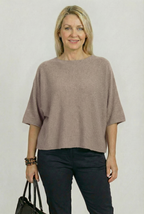 Pulover versatil cu maneca fluture din vascoza, bej inchis