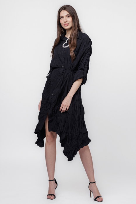 Rochie camasa creponata, in colturi, neagra