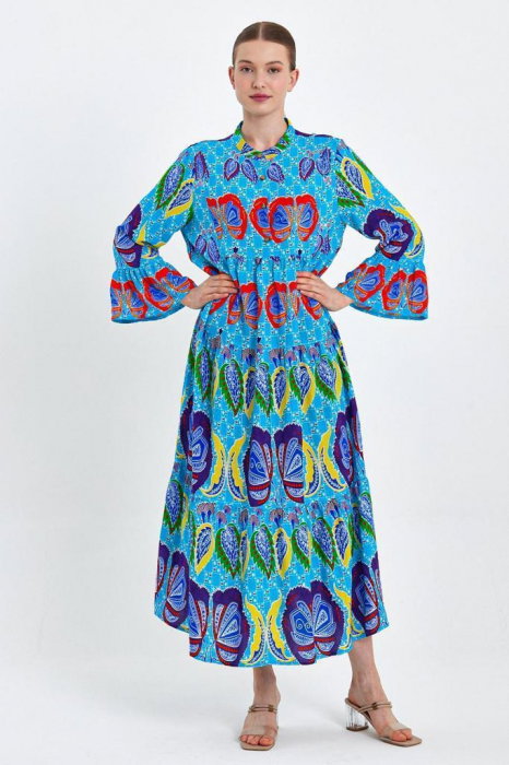 Rochie cu imprimeu boho pe fond albastru, din vascoza