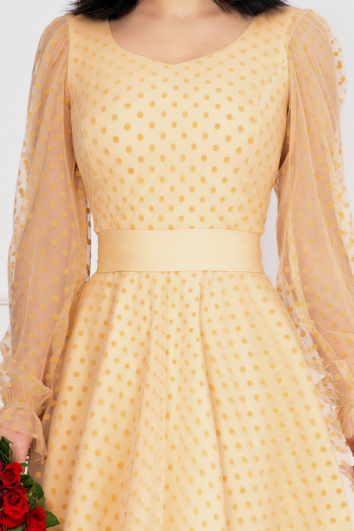 Rochie de ocazie crem acoperita de tulle cu buline - poza 3