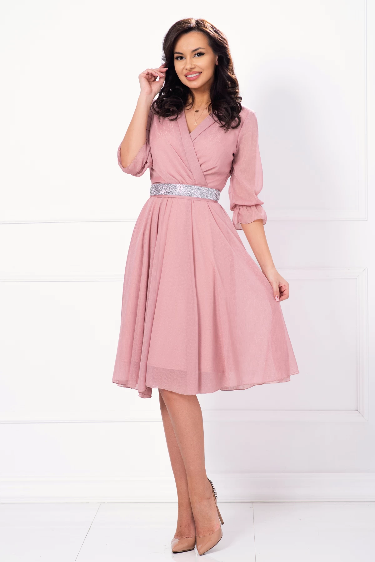 Rochie de ocazie in clos rose cu cordon stralucitor si insertii argintii - poza 3