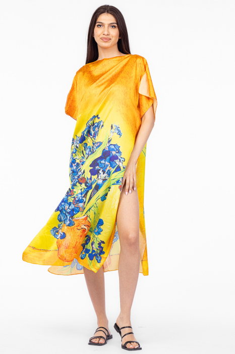 Rochie de plaja lunga tip poncho din matase cu imprimeu inspirat din pictura Irisi a lui Vincent Van Gogh