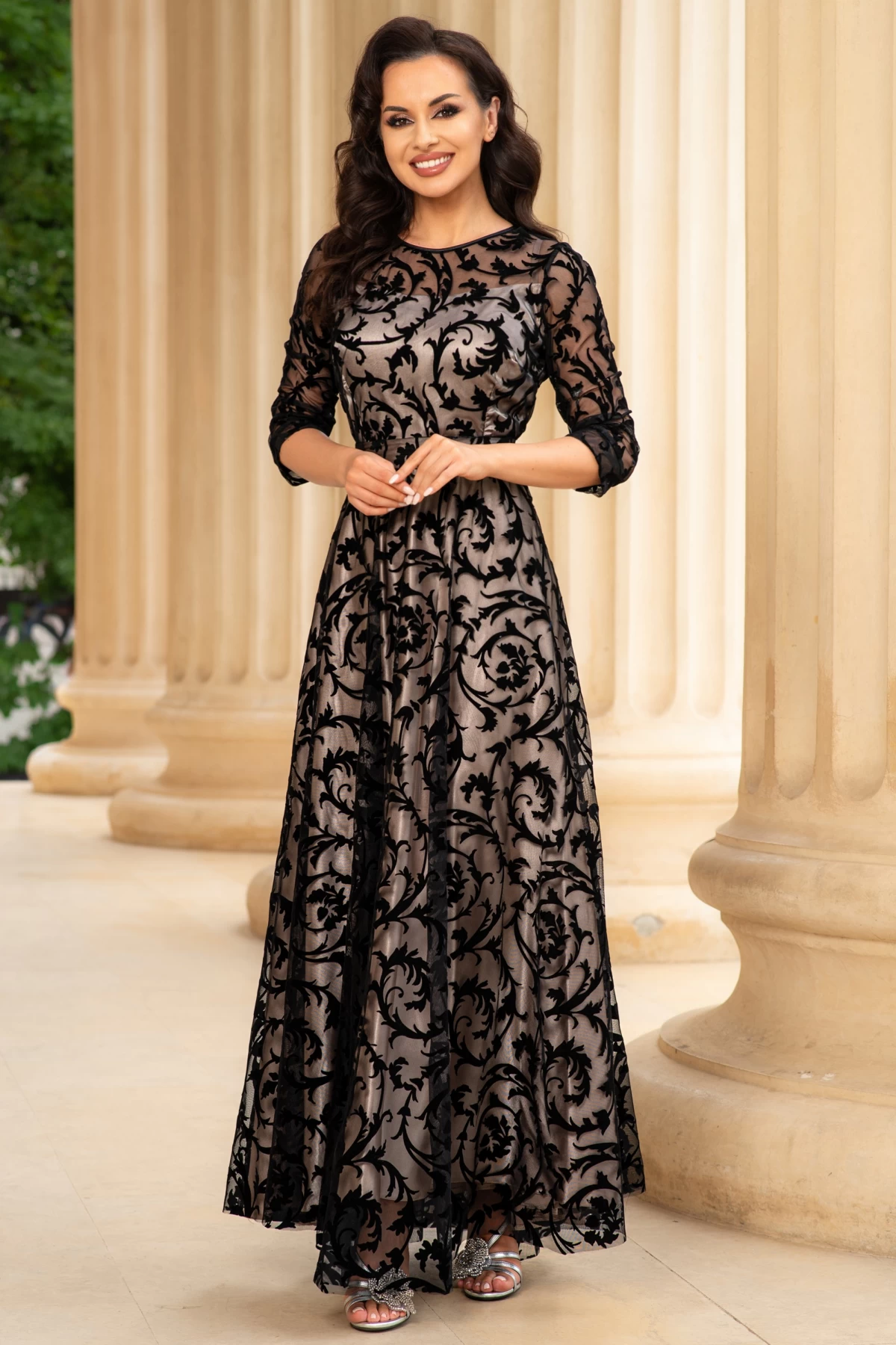 Rochie de seara lunga Francesca cu frunze din catifea si dublura bej