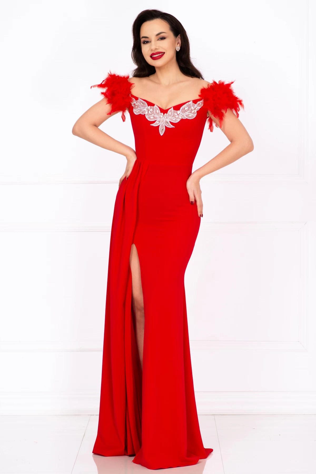 Rochie de seara lunga rosie tip sirena Alissa cu fulgi si trena