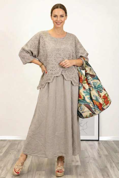 Rochie lunga din bumbac cu suprapunere, broderie perforata si croi lejer boem, bej inchis
