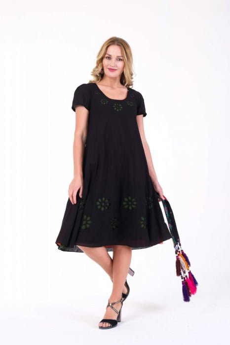 Rochie neagra cu detaliu floral perforat kaki