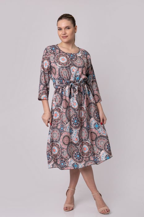 Rochie office cu imprimeuri mandala roz si cordon in talie