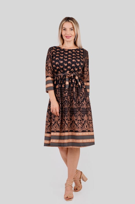 Rochie office maro cu imprimeuri florale crem si cordon in talie