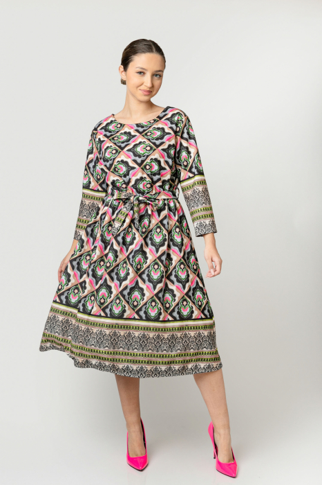Rochie office multicolora cu imprimeuri mandala si cordon in talie