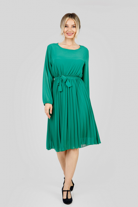Rochie plisata verde smarald cu cordon in talie si maneca lunga