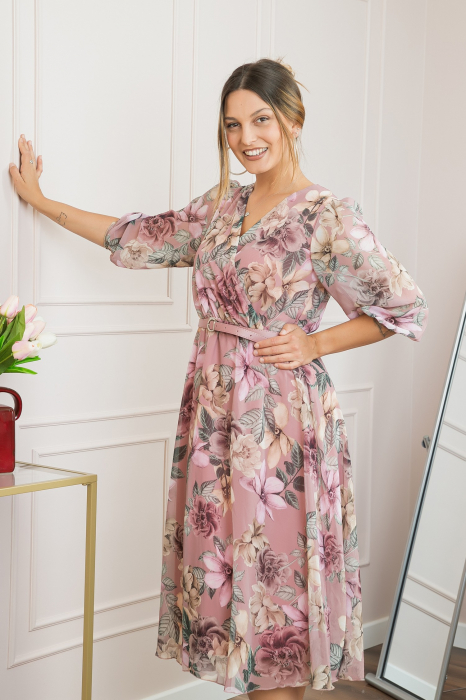 Rochie roz pudrat din voal cu imprimeu floral si curea ajustabila