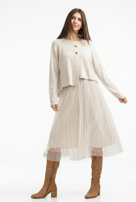 Rochie suprapusa din tulle cu puloveras cu nasturi metalici, ivoire