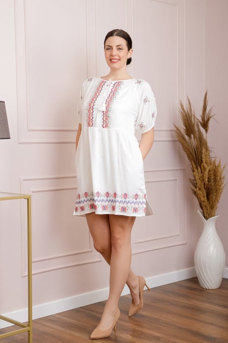 Rochie traditionala alba cu motiv geometric multicolor Aniela