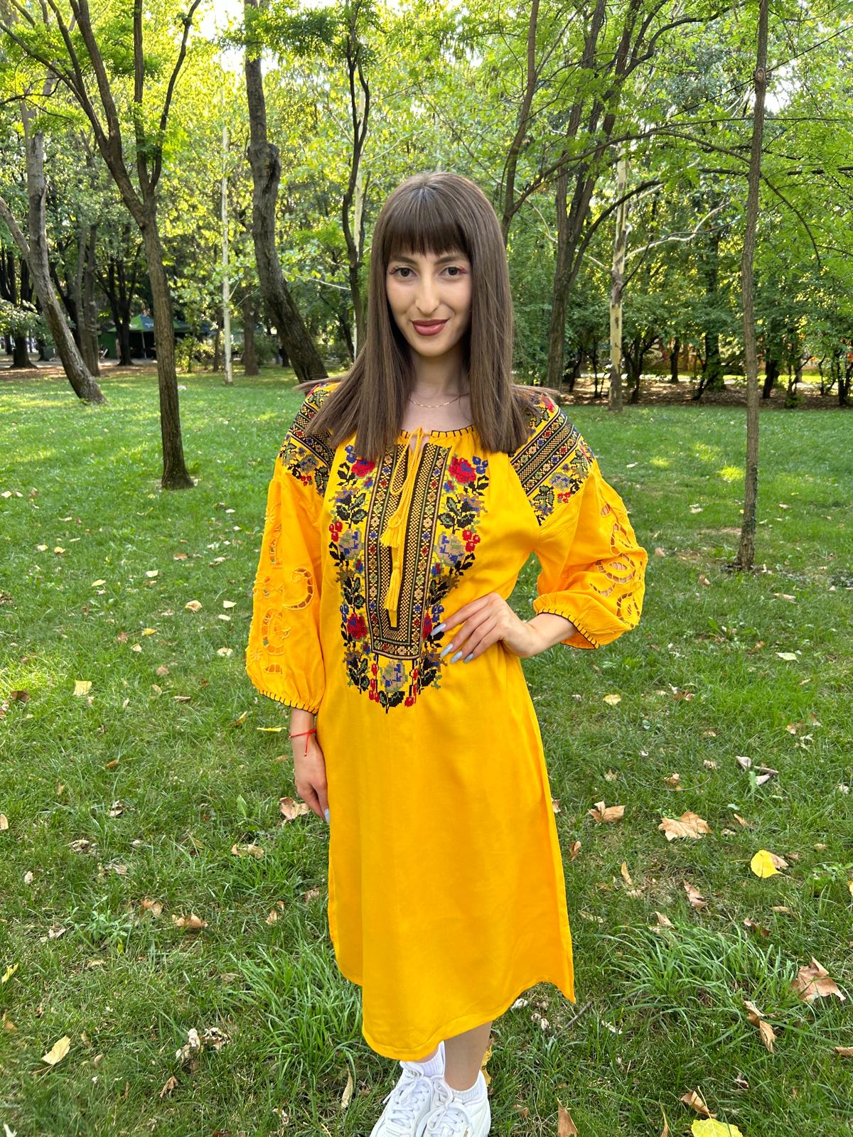 Rochie tradițională femei TM1364 *pânză galbenă* - XXL