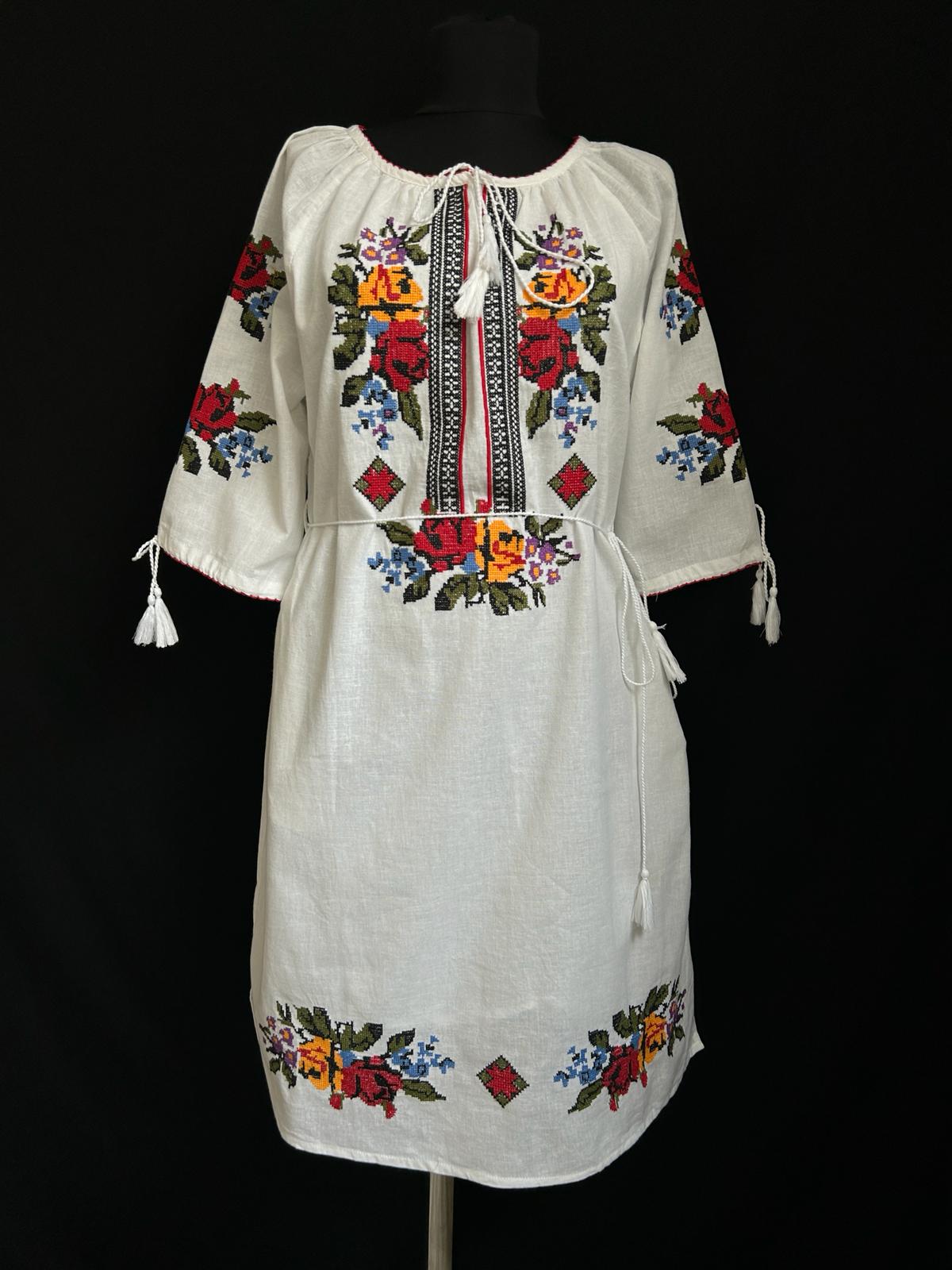 Rochie tradițională femei TM206 *motive florale* - XXL