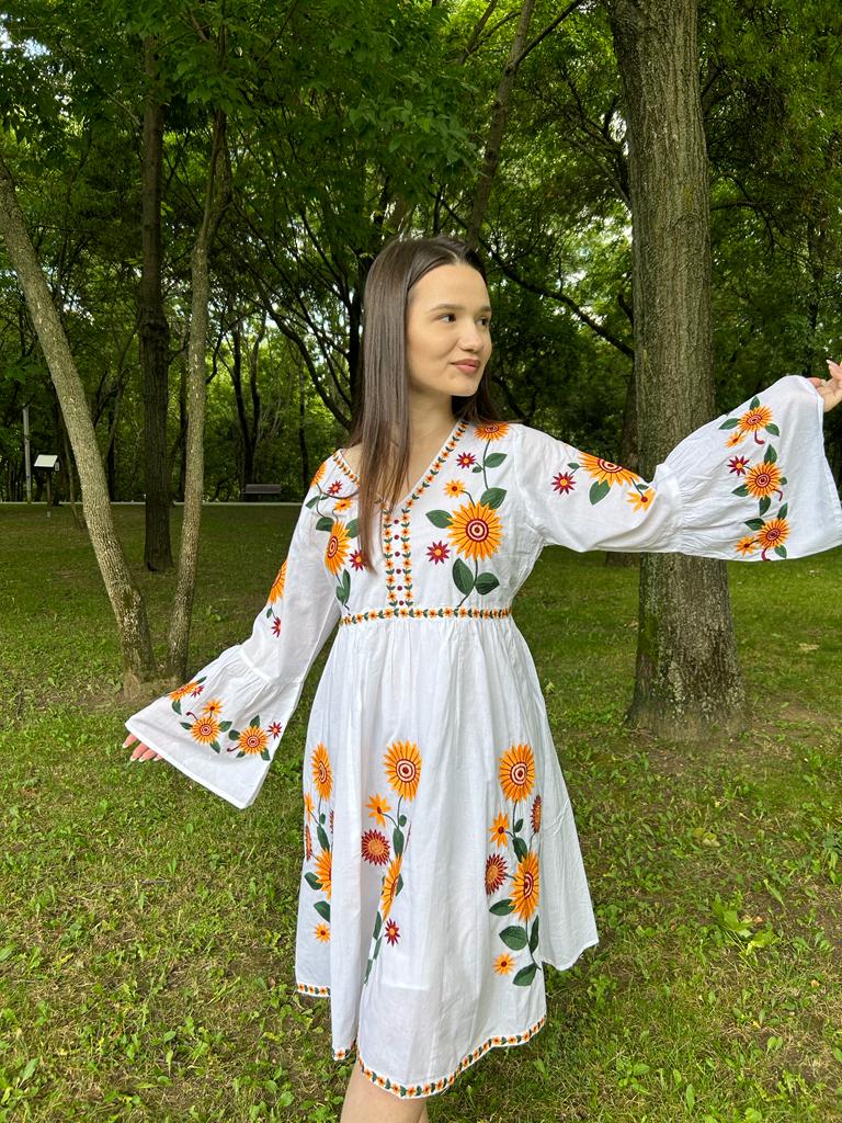 Rochie tradițională femei TM228 - floarea-soarelui - XXL