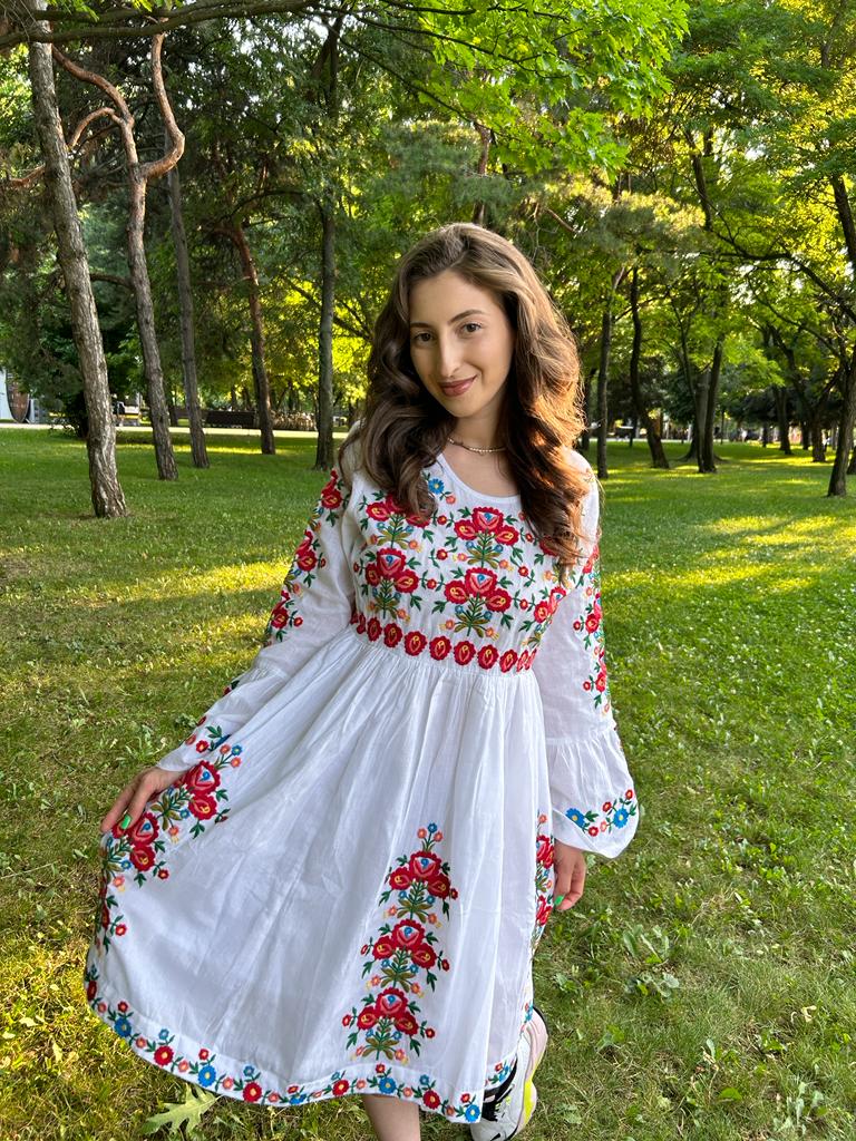 Rochie tradițională femei TM235 *motive florale* - S