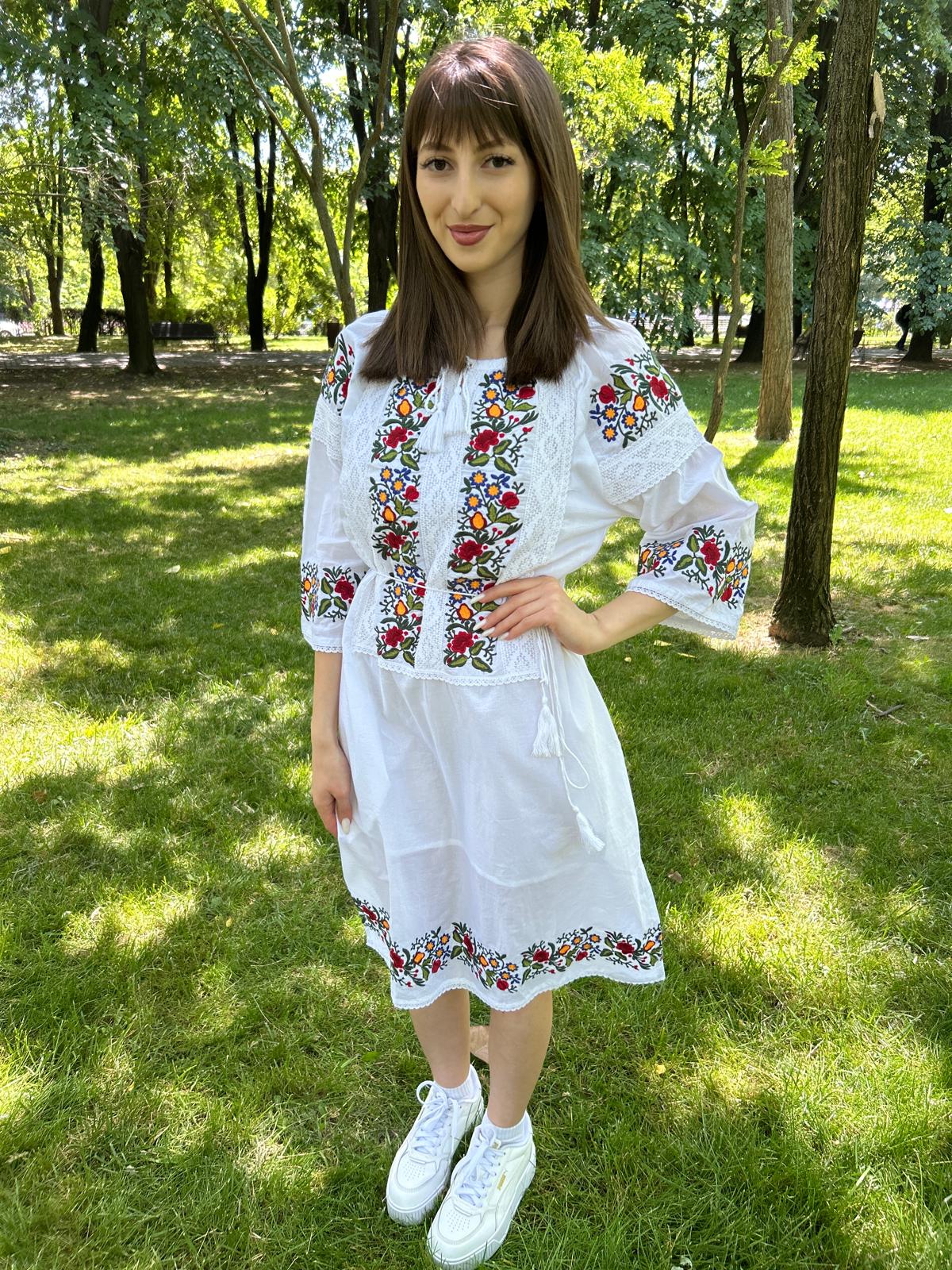 Rochie tradițională femei TM236 *motive florale* - 3XL