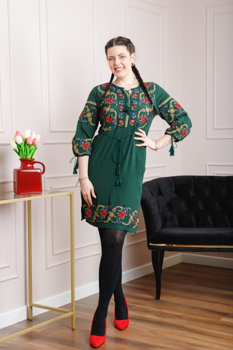 Rochie traditionala verde cu motiv floral multicolor Afrodita 02