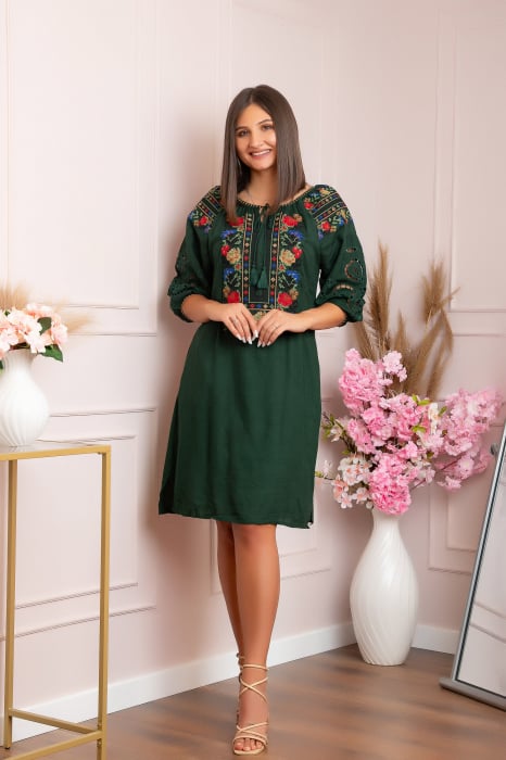 Rochie traditionala verde cu motiv floral multicolor Simona 05