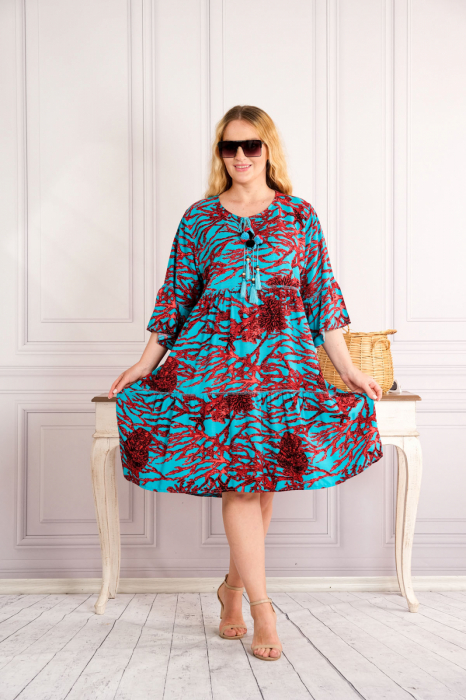 Rochie turcoaz midi boho chic cu imprimeuri florale rosii