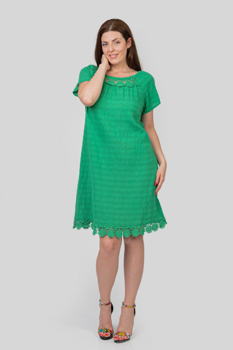 Rochie verde cu aplicatii florale