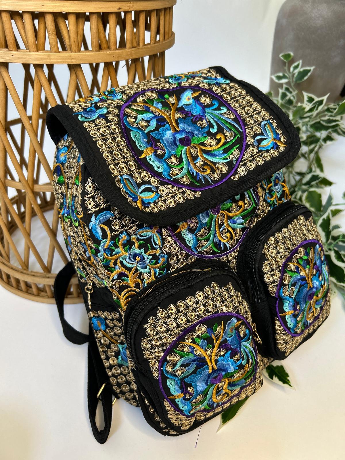 Rucsac etnic brodat cu motive florale TM1894