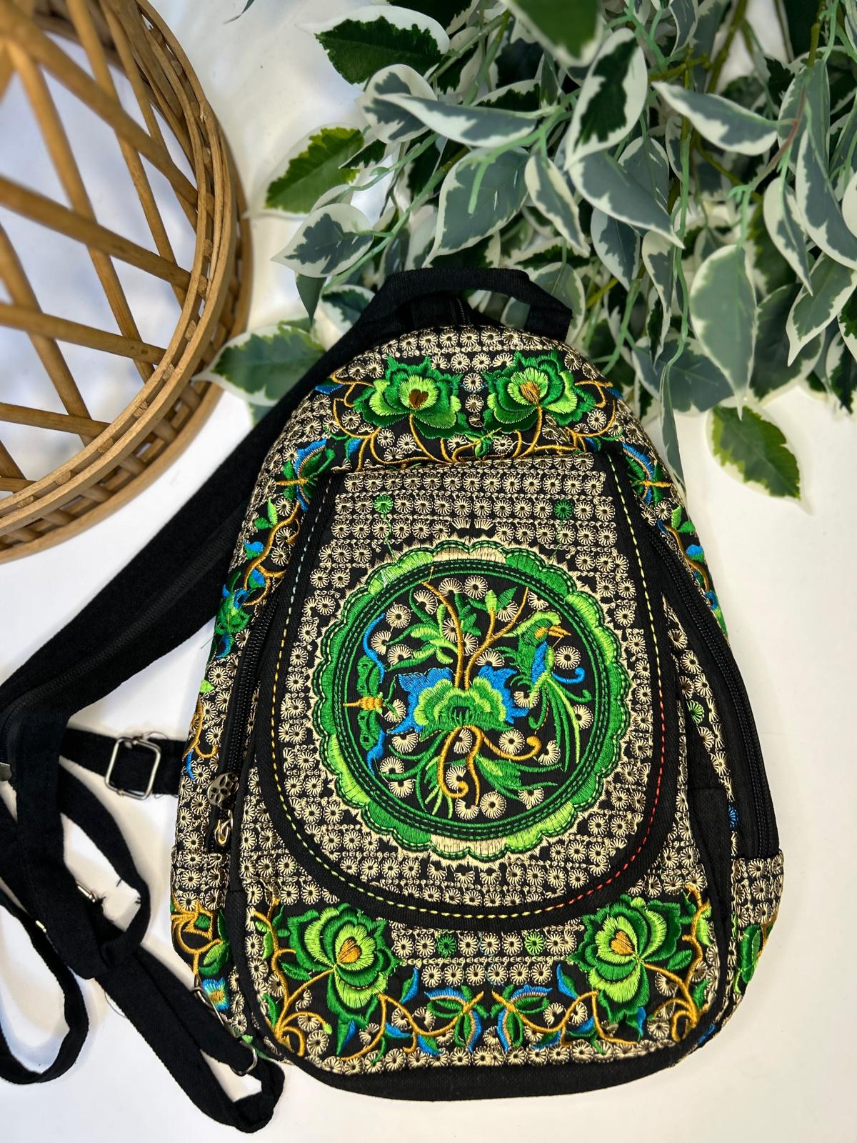 Rucsac etnic brodat, verdele naturii TM1895