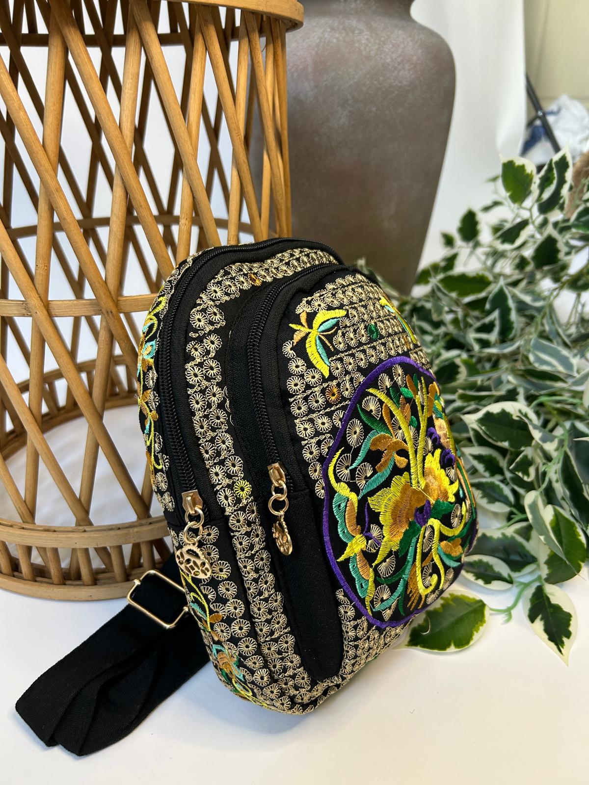 Rucsac tradițional motive florale TM1899