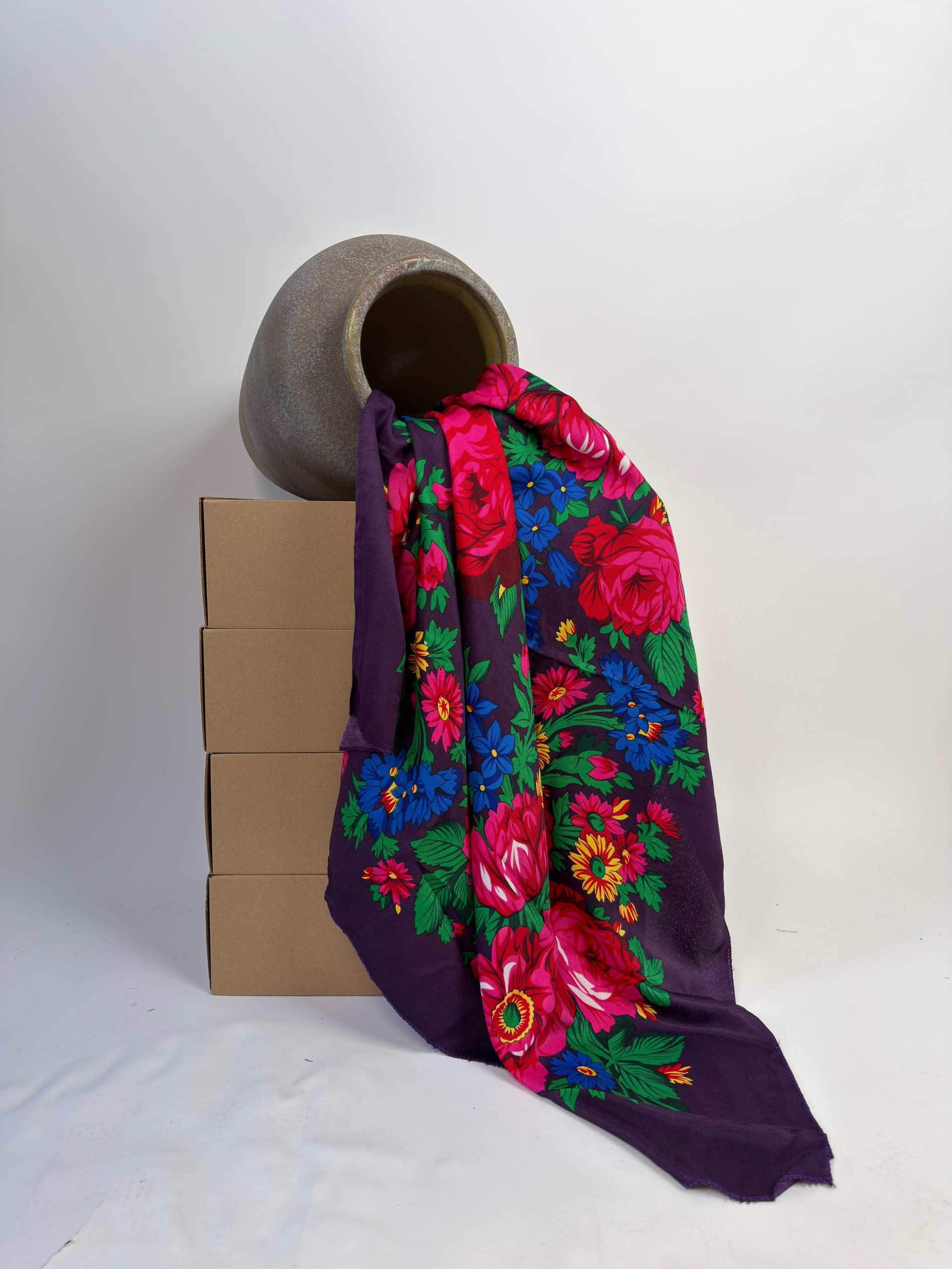 Șal cu imprimeu floral distinctiv TM2330
