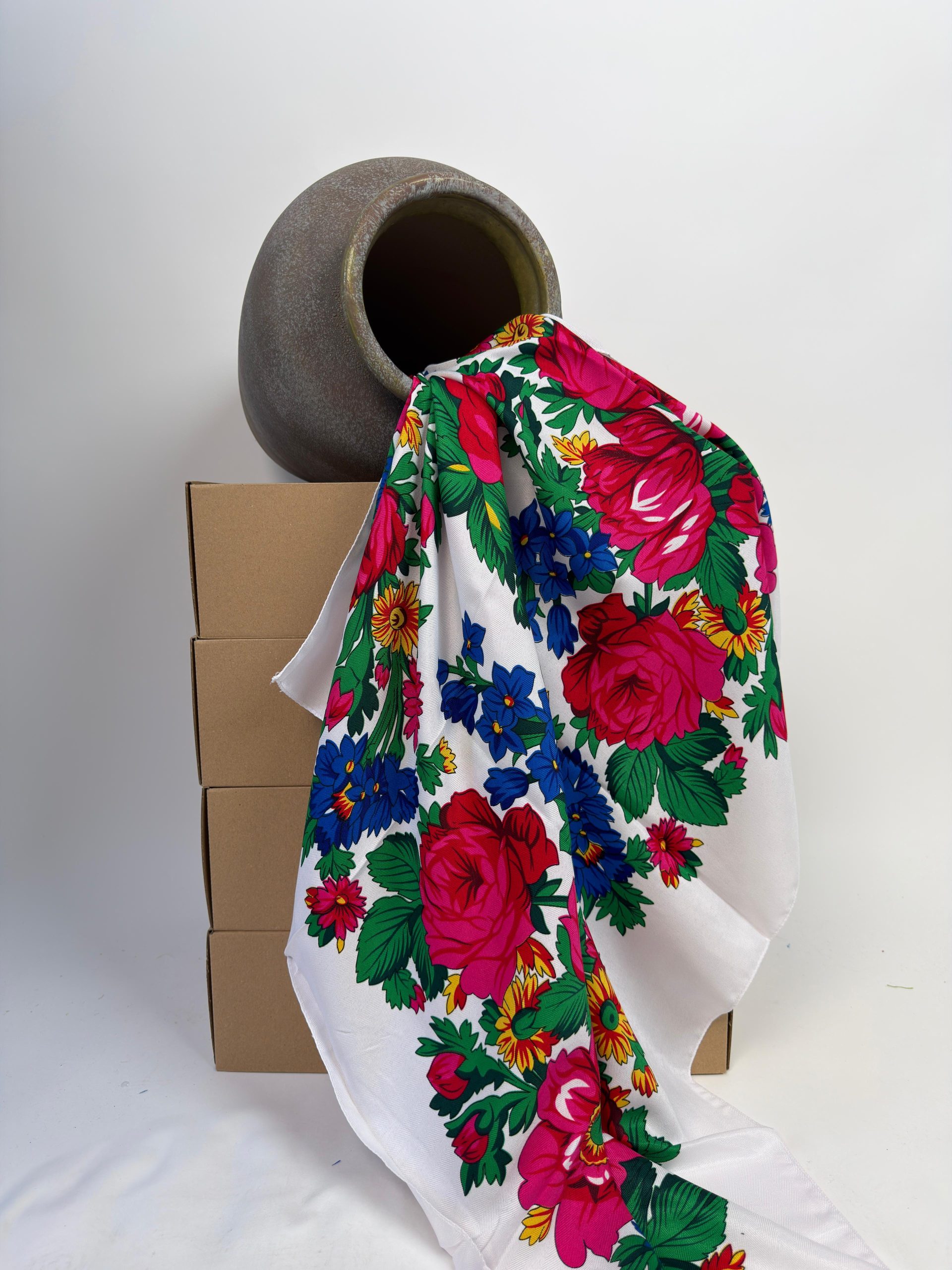 Șal cu imprimeu floral distinctiv TM2331
