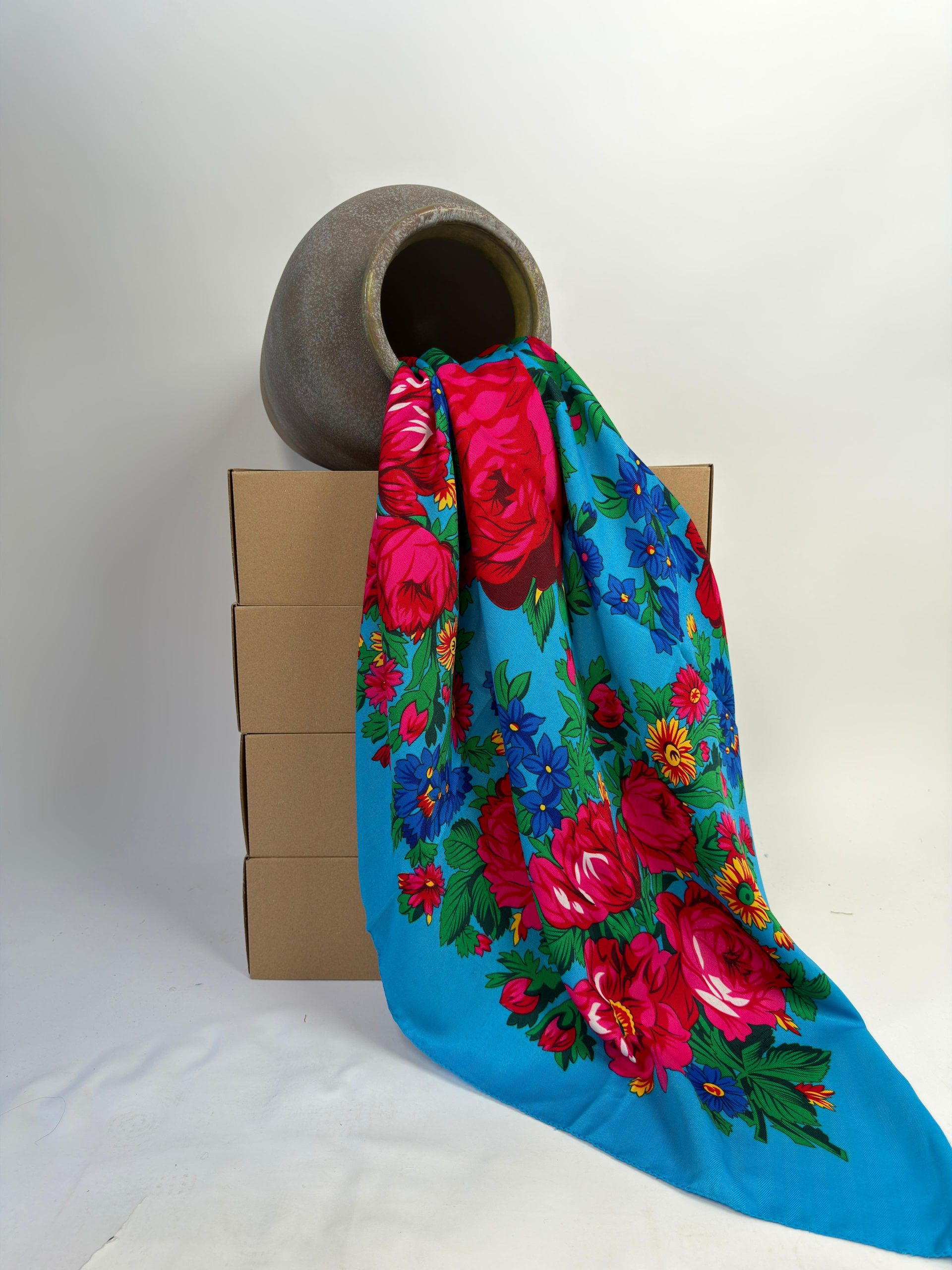 Șal cu imprimeu floral distinctiv TM2335