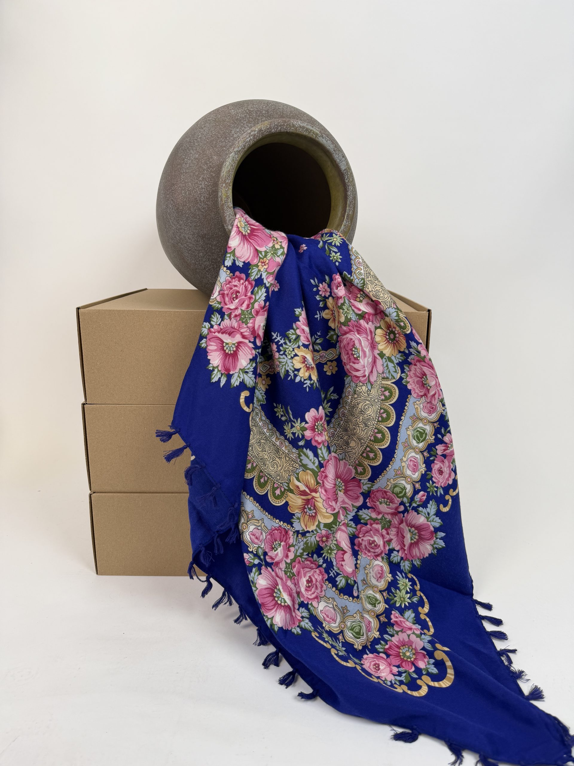 Șal cu imprimeu floral distinctiv TM2369