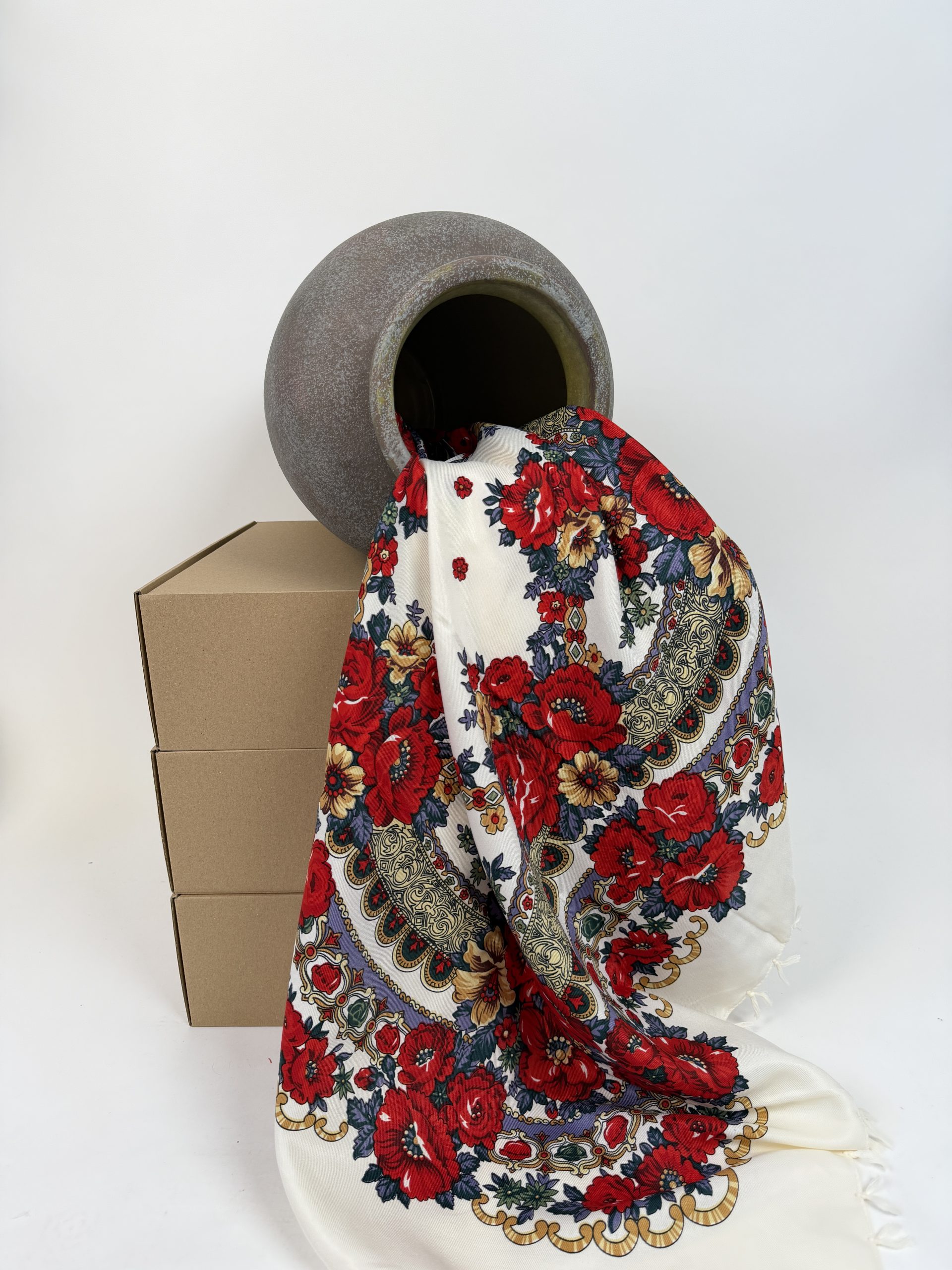 Șal cu imprimeu floral distinctiv TM2372