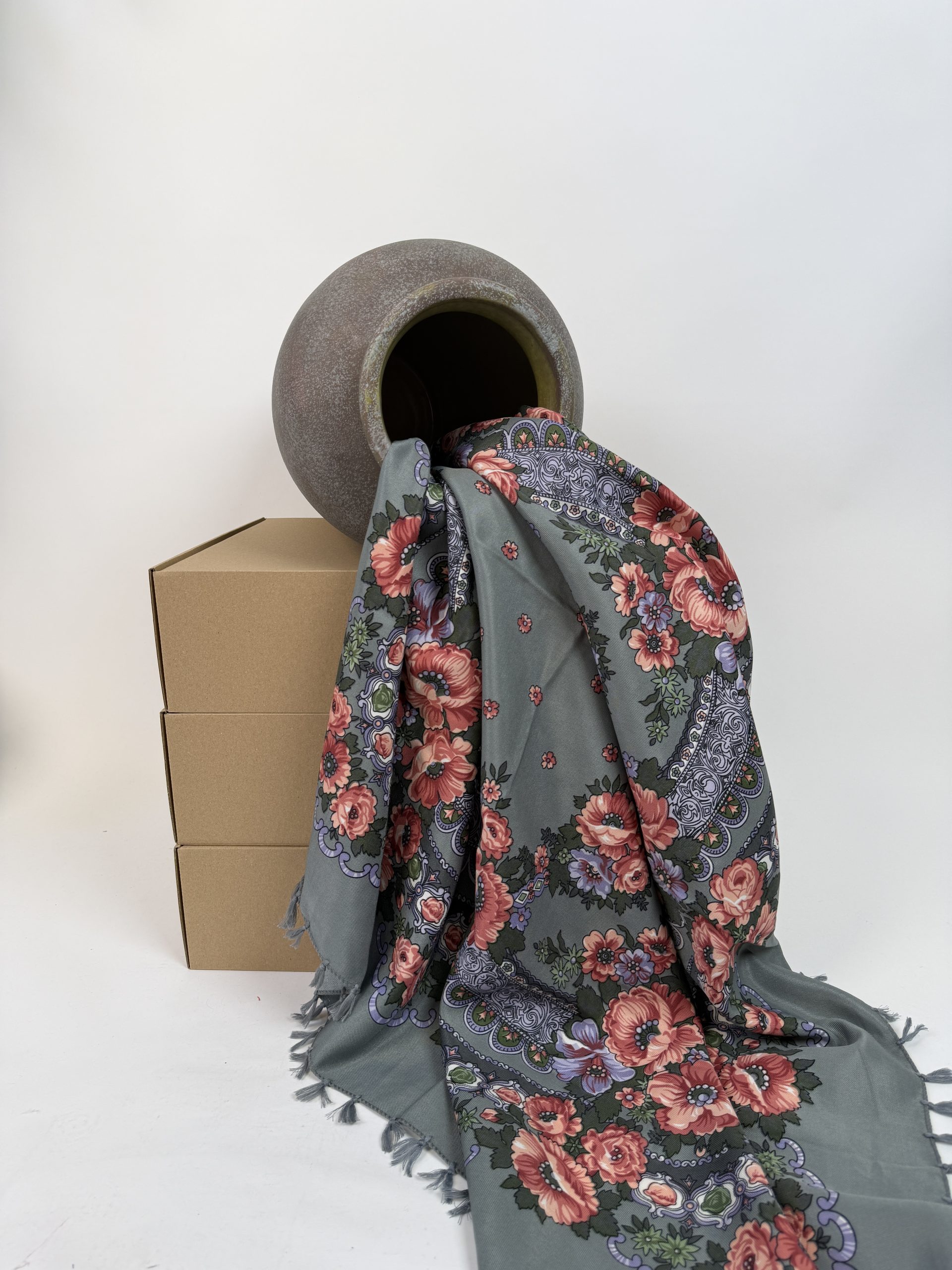 Șal cu imprimeu floral distinctiv TM2377