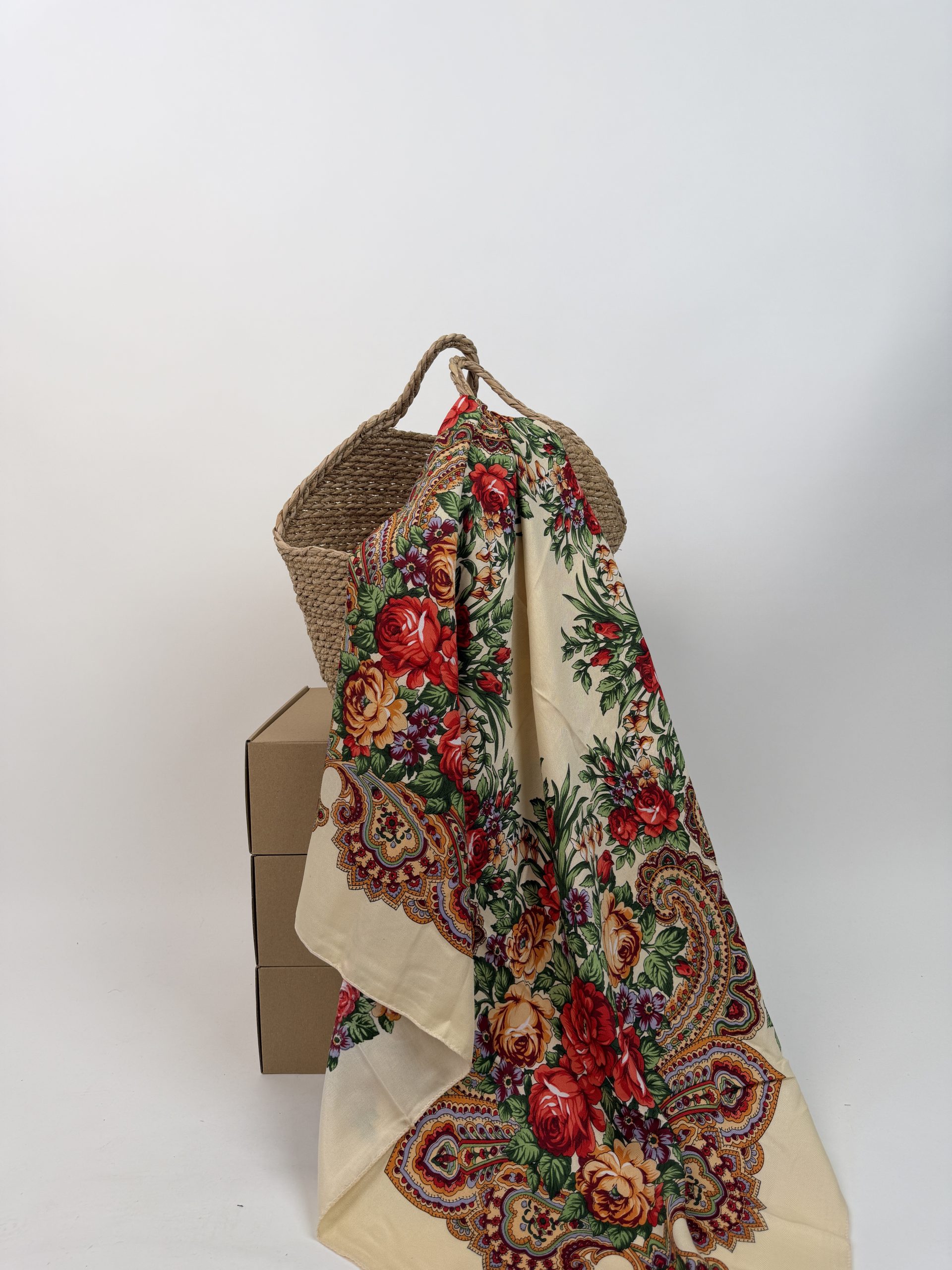 Șal cu imprimeu floral distinctiv TM2402