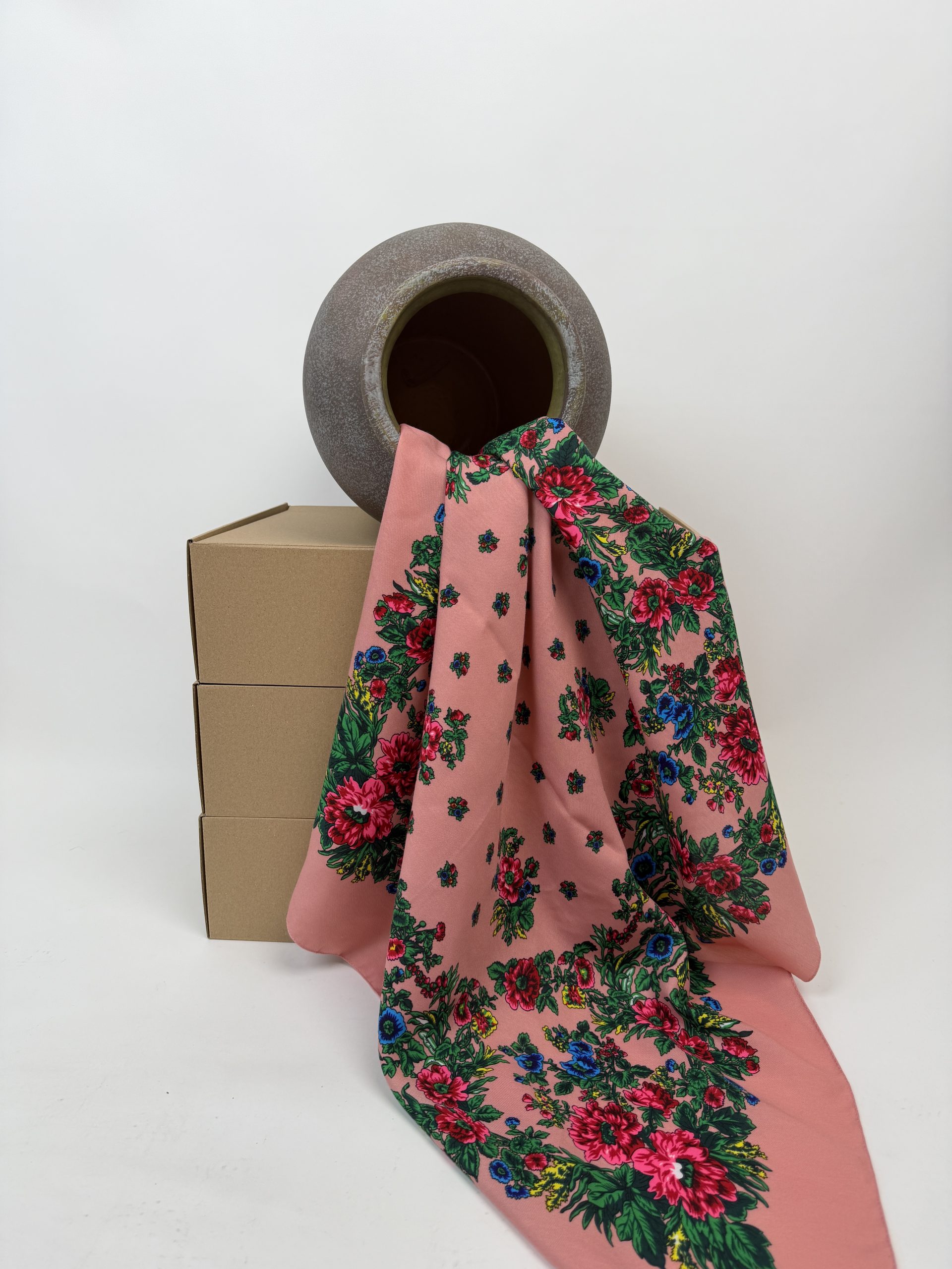 Șal cu imprimeu floral distinctiv TM2449
