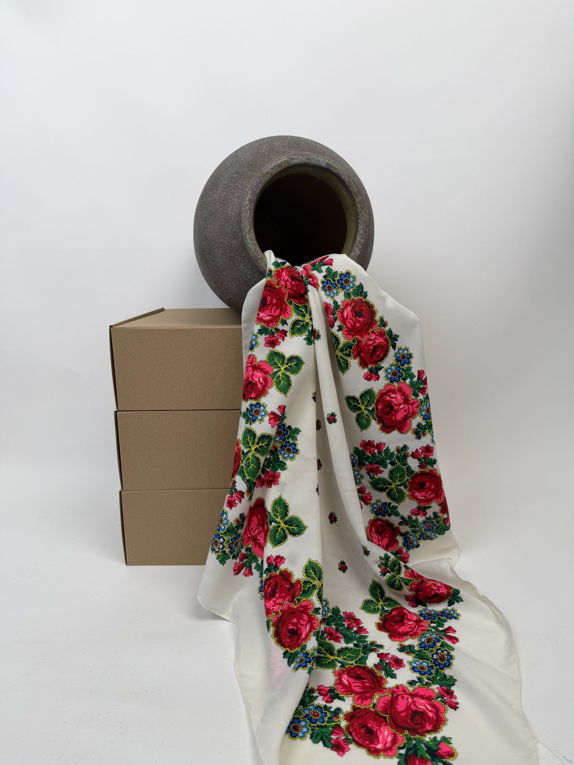 Șal cu imprimeu floral distinctiv TM2455