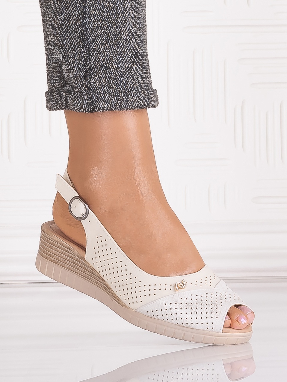 Sandale casual Bej dama din Piele Ecologica Auura - poza 2