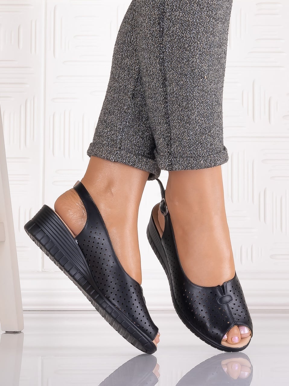 Sandale casual Negre dama din Piele Ecologica Seliorra - poza 1