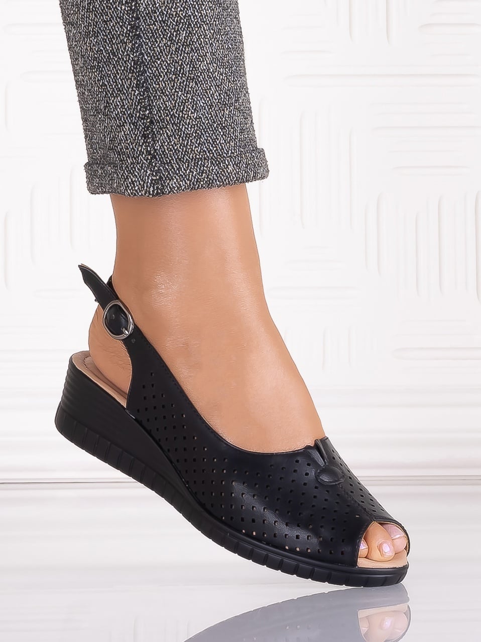 Sandale casual Negre dama din Piele Ecologica Seliorra - poza 4